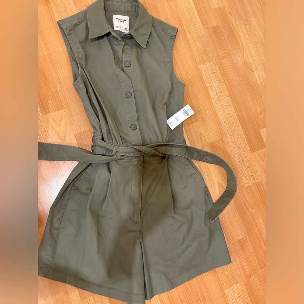 Abercrombie Sleeveless Olive Green Button-Up Romper - Picture 2 of 5